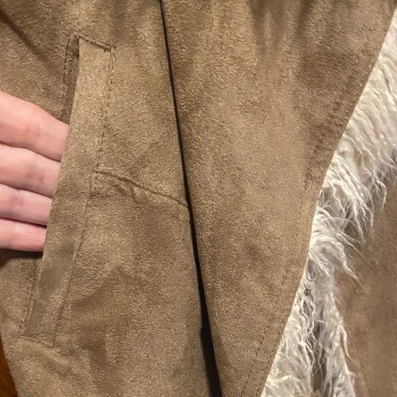 Stevie Suede Vegan Long Vest with Faux Fur Trim  Size Small - Picture 6 of 10